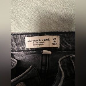Abercrombie curve love 90’s straight ultra high rise black jeans